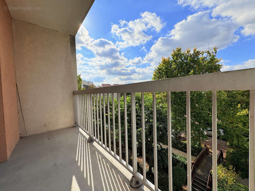 Appartement à BAGNEUX