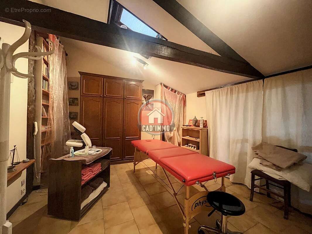 Maison à SAINT-PIERRE-D'EYRAUD