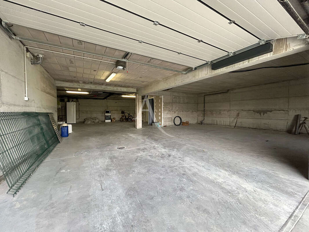 Maison avec jardin et garage - photo 7