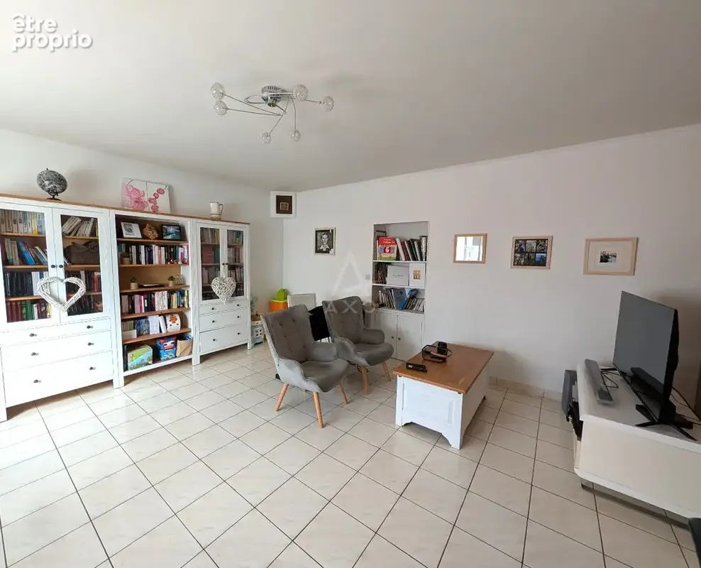 Maison 5 chambres avec garage - photo 3
