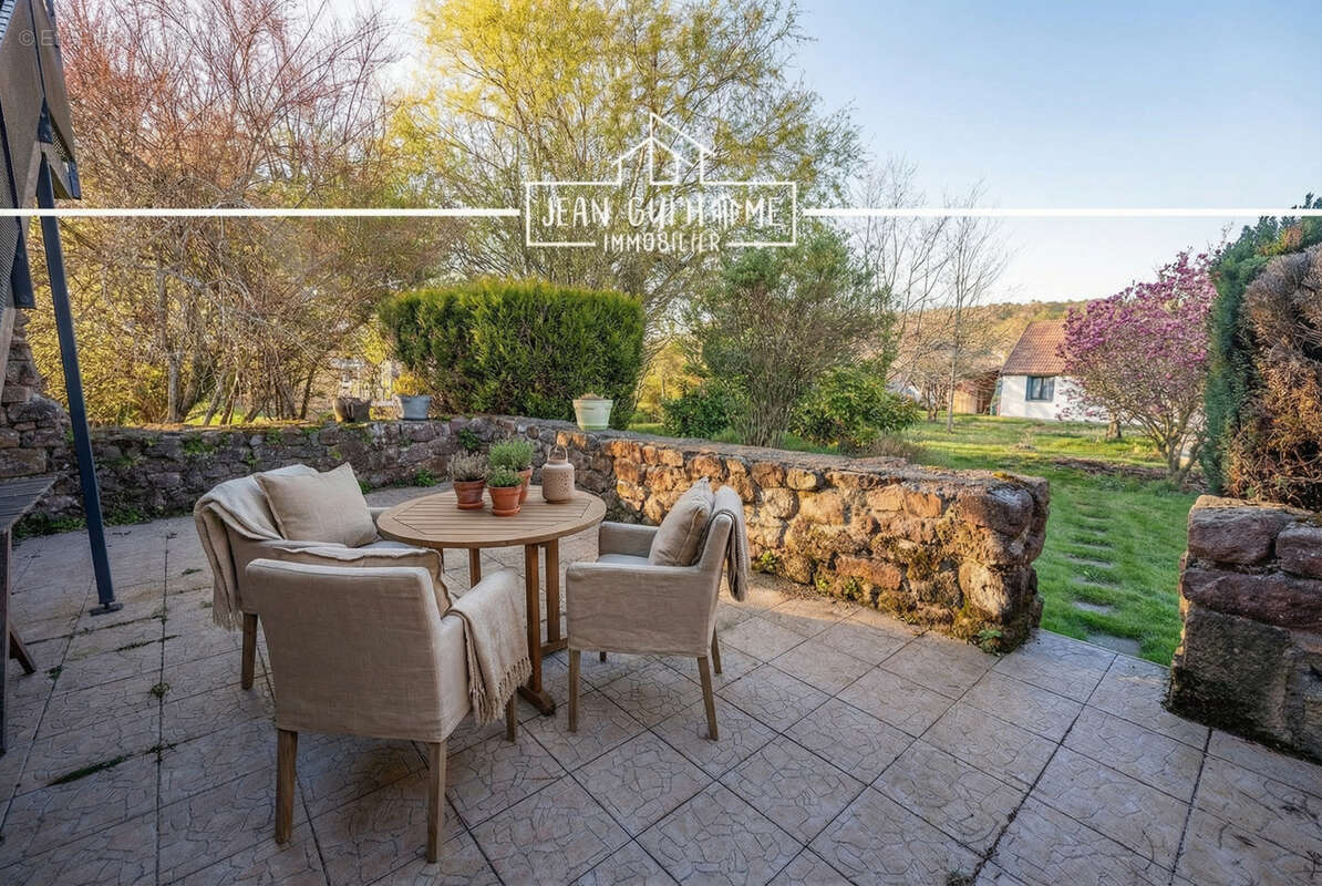 Maison à HADOL