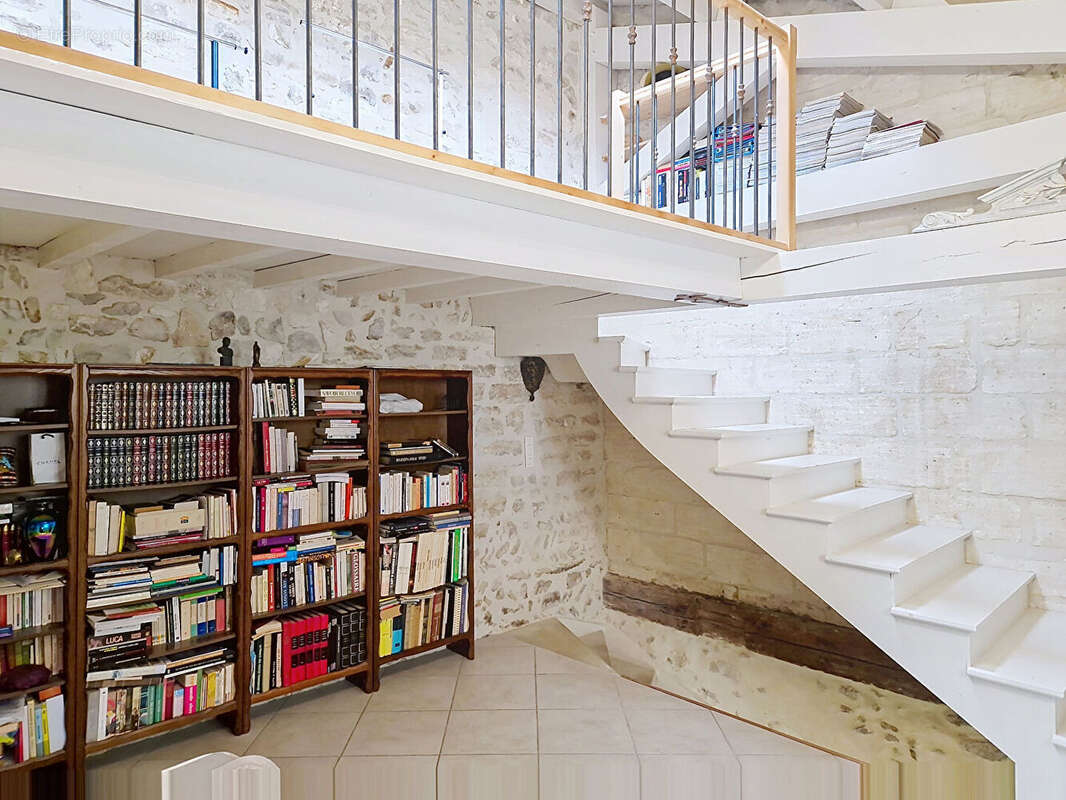 Maison à VILLENEUVE-LES-AVIGNON