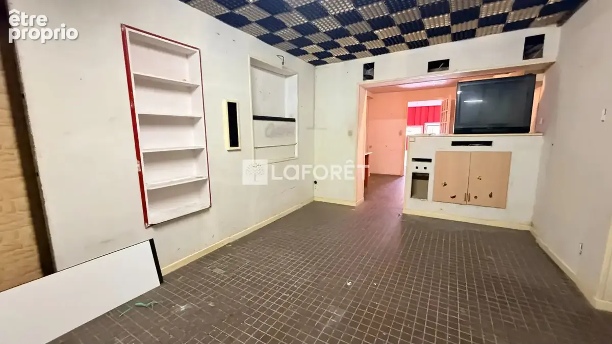 Maison de ville à SAINTE-MENEHOULD - 136 m² - 2 chambres - photo 13