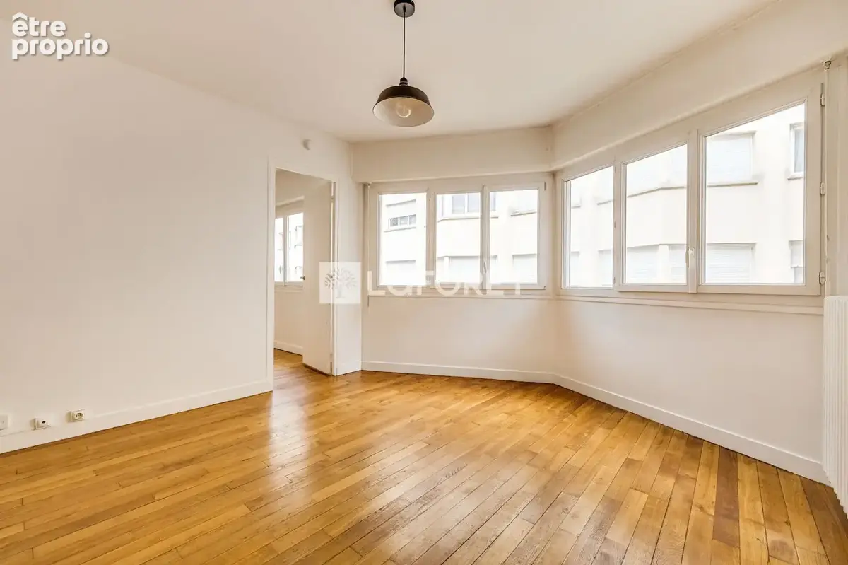 Appartement Paris 2 pièces - Secteur Mairie du XVème - photo 3
