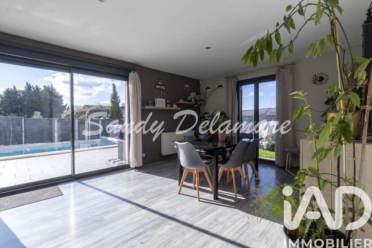 Photo 3 - Maison à COURCELLES-SUR-SEINE