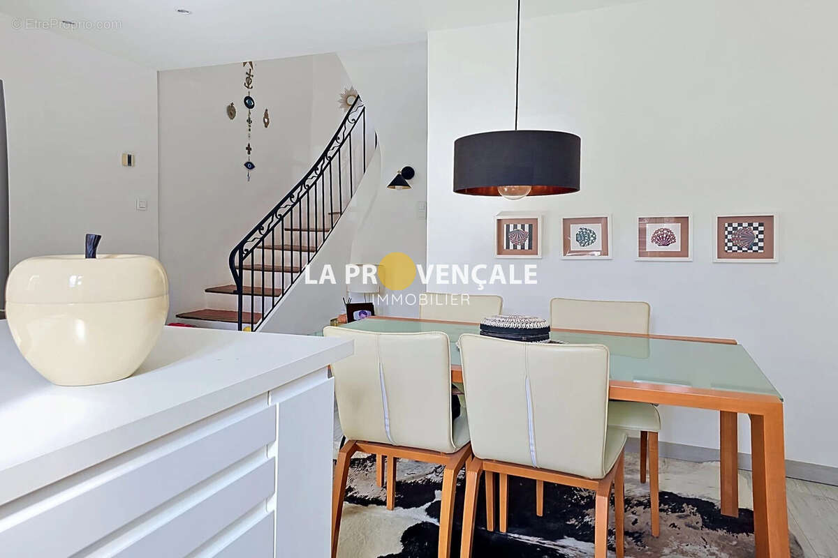 Maison à CADOLIVE