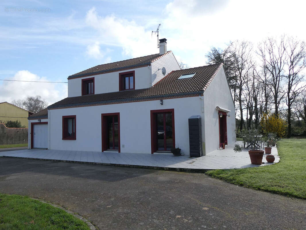 Maison à CHAUVE
