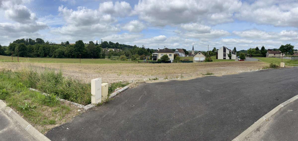 Terrain à BERENX