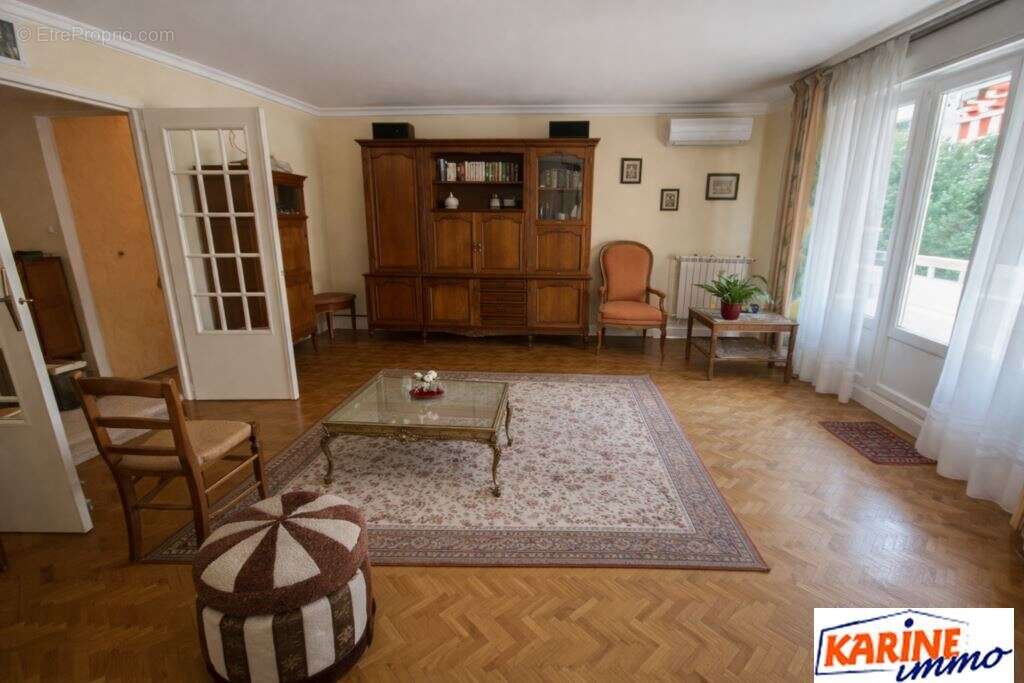 Appartement à FONTAINES-SUR-SAONE