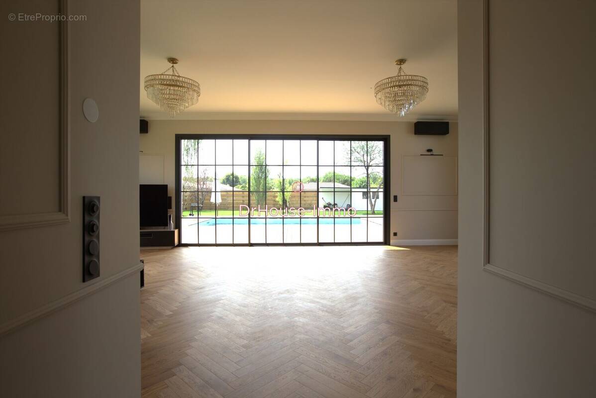 Maison à SAINT-SULPICE-ET-CAMEYRAC