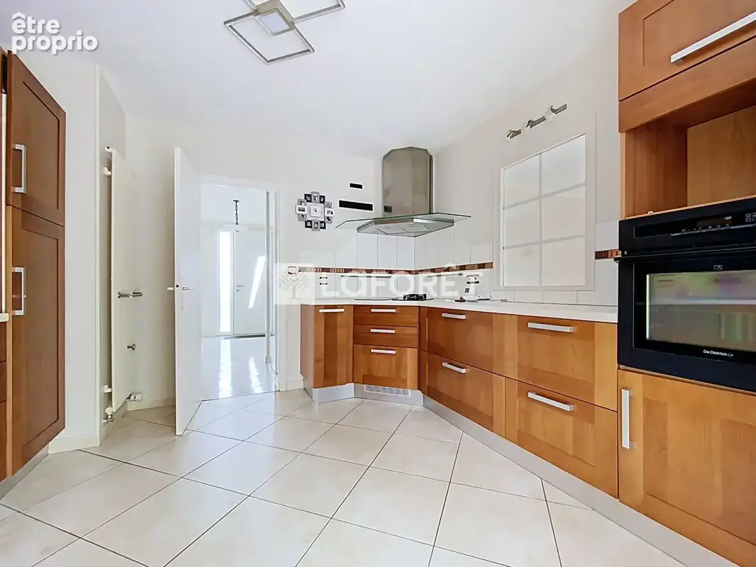 Maison Saint Leger Sous Cholet 10 pièce(s) 196 m2 - photo 6