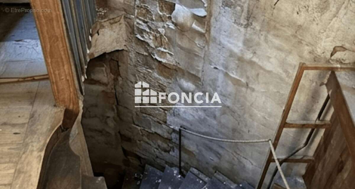 À réinventer – maison de caractère de 280 m² à chenac-saint-seurin-d'uzet - photo 9