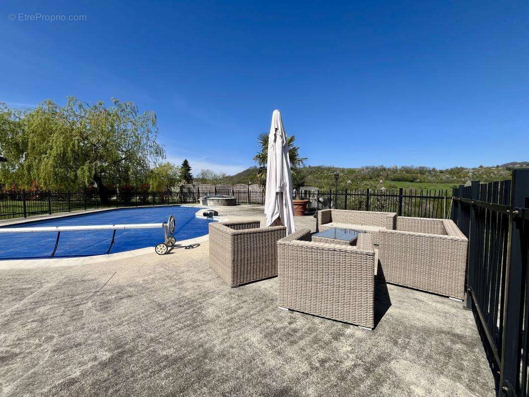 Maison à NOTRE-DAME-DE-L'OSIER