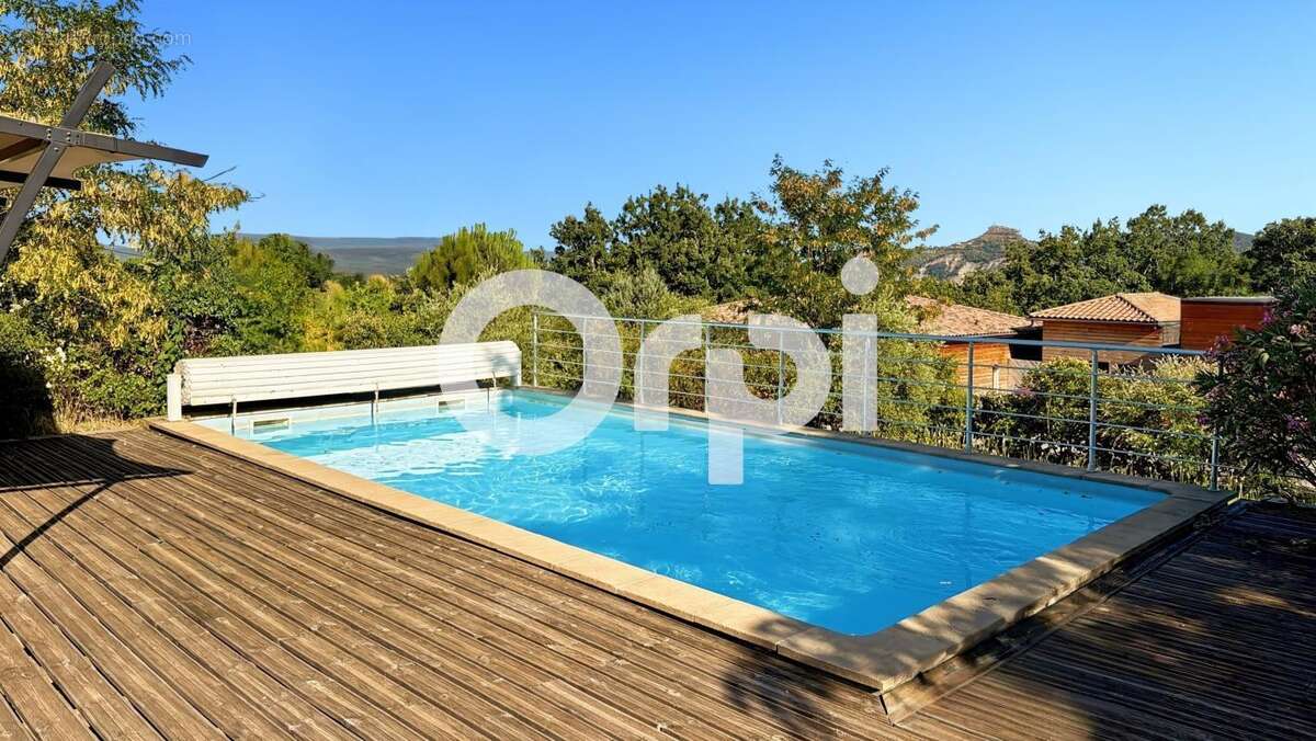 Villa en bois avec piscine - photo 4