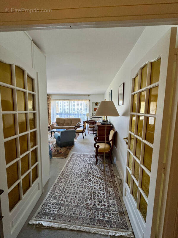 Appartement à VERSAILLES