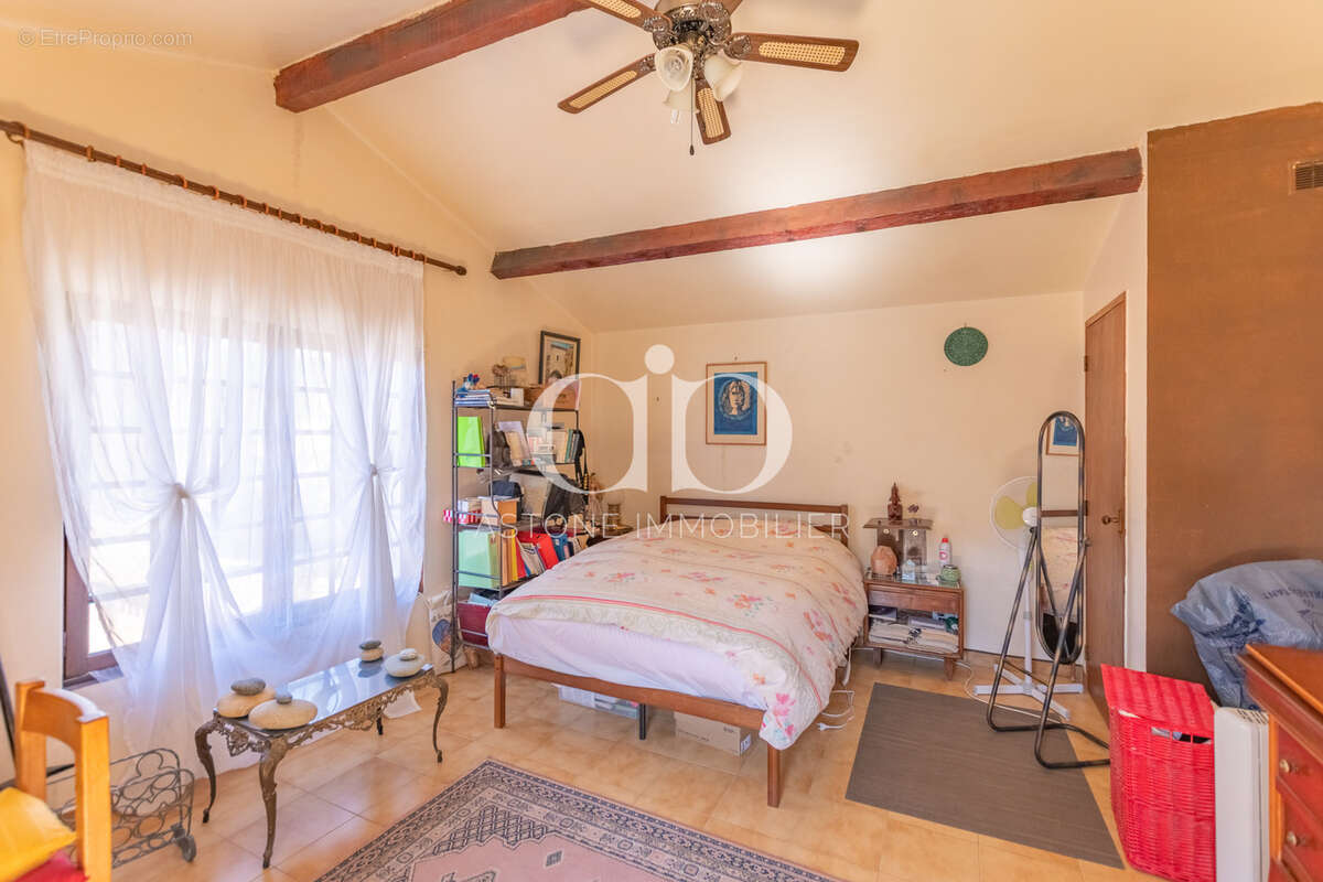 Maison à ROQUEVAIRE