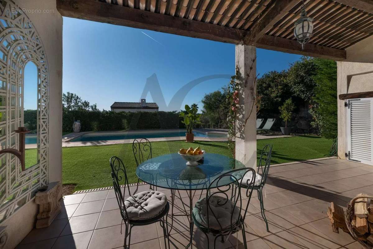 Maison à VILLENEUVE-LOUBET