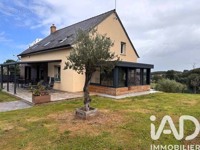 Photo 1 - Maison à ISIGNY-LE-BUAT