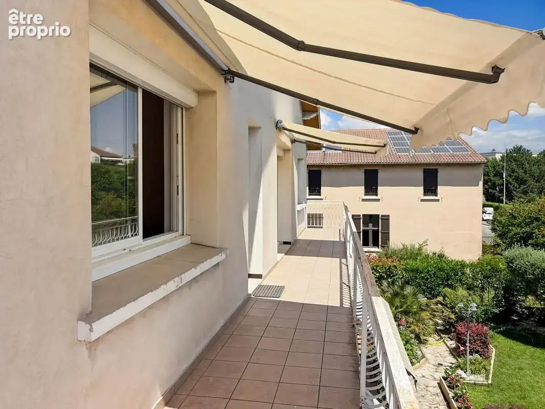 Coup de cœur à Guilherand-Granges – Appartement T4 de 103 m² + 39m² de comble aménageable avec balcon & jardin - photo 3
