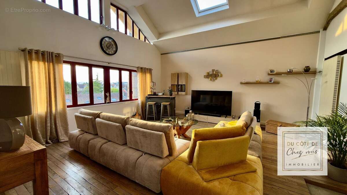 Appartement à SAINTE-SAVINE