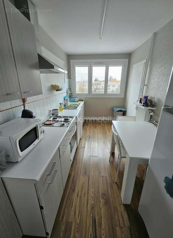 Appartement à LE COTEAU