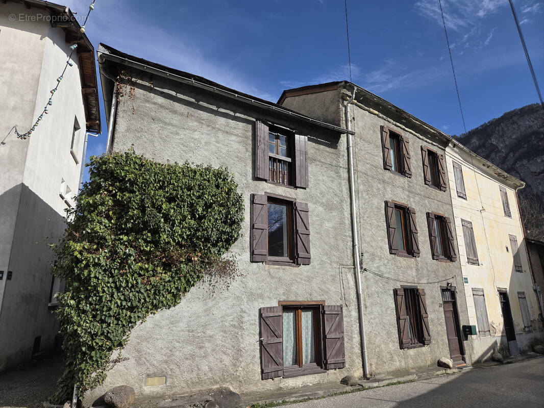 Maison à VICDESSOS