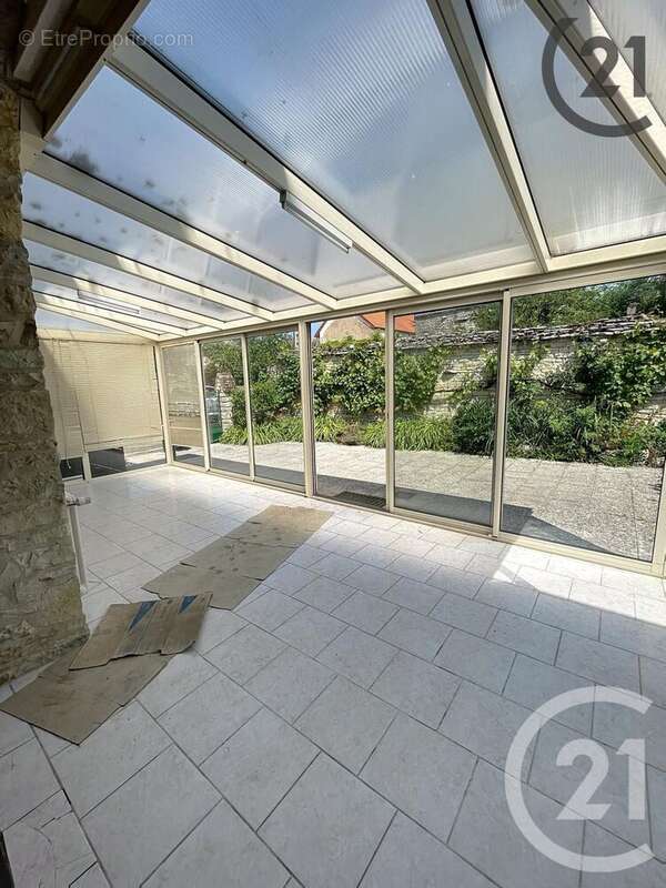 Maison 140 m² à Nitry  - photo 14