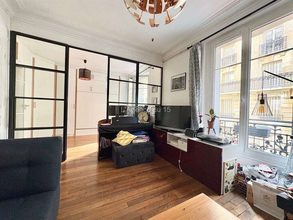 Appartement à PARIS-15E