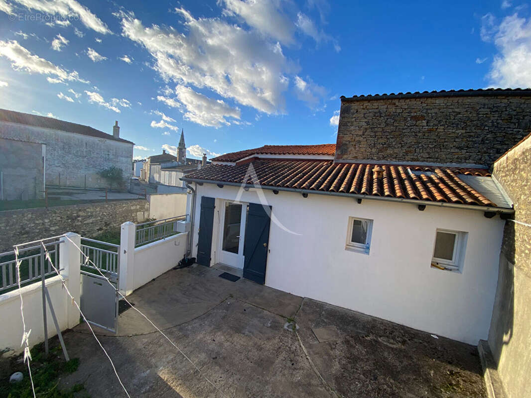 Maison à SAINT-MICHEL-EN-L&#039;HERM