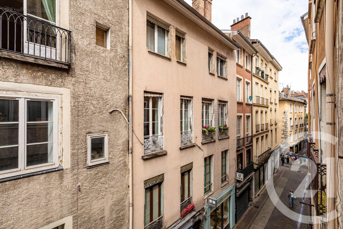 Autre à GRENOBLE