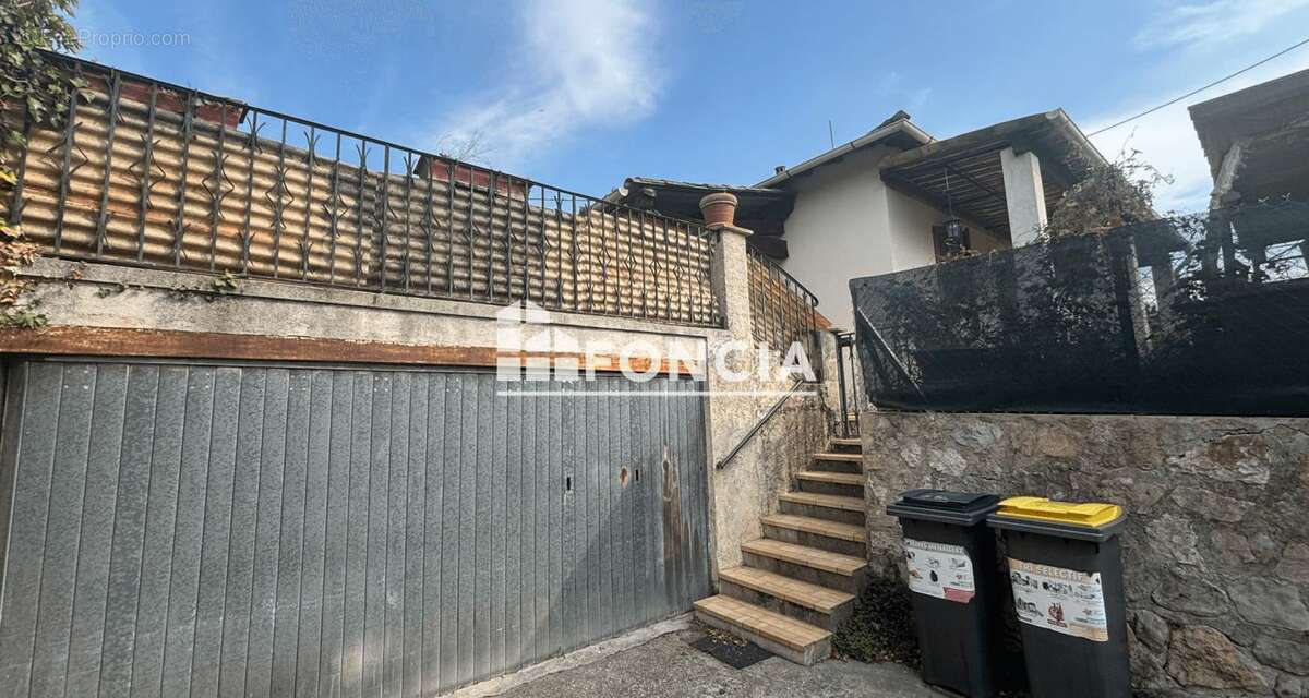 Maison à MOUANS-SARTOUX