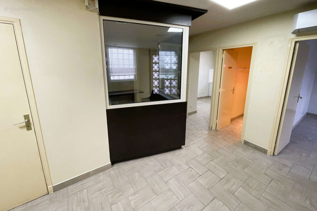 Ensemble immobilier pour labo professionnel + appartement - photo 4