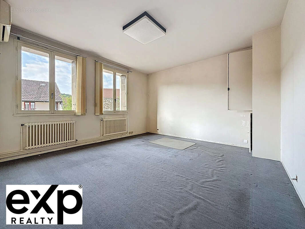 Appartement à MEZIERES-SUR-SEINE