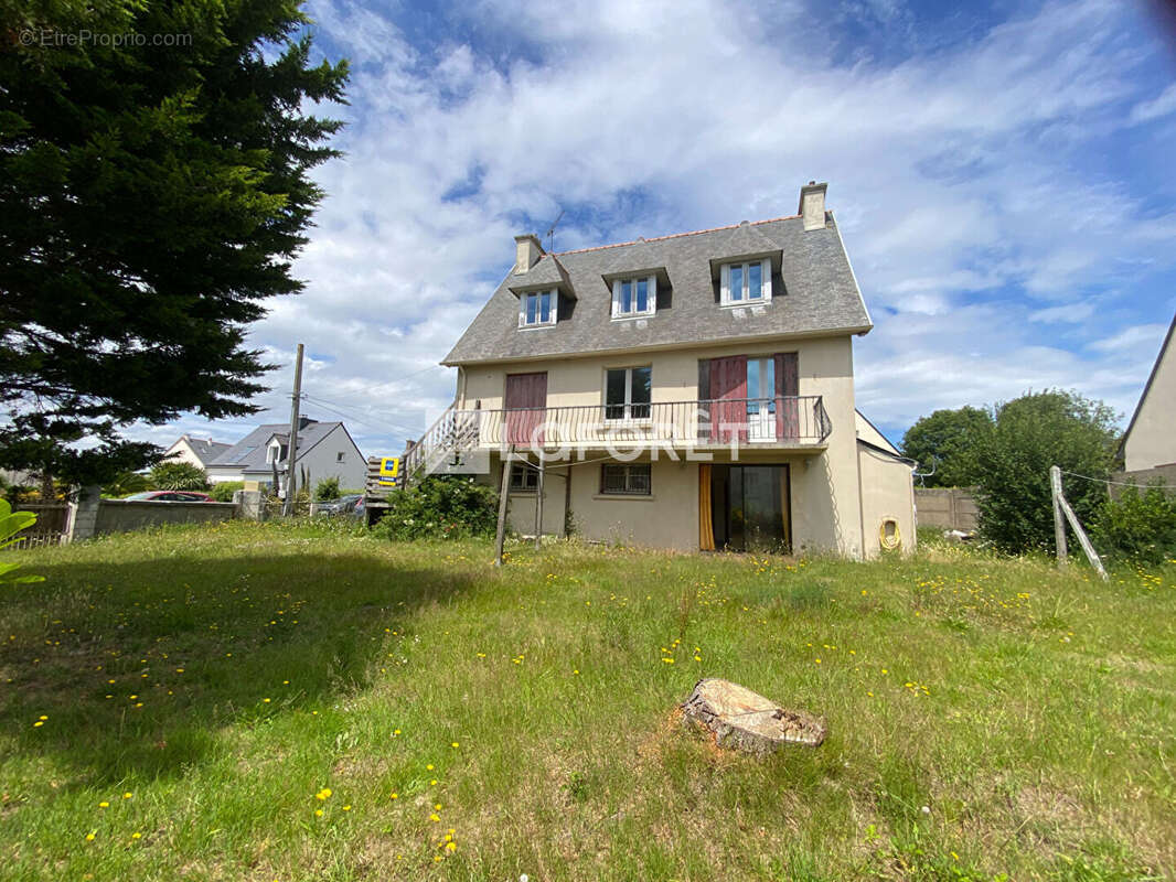 Maison à PLOUBAZLANEC