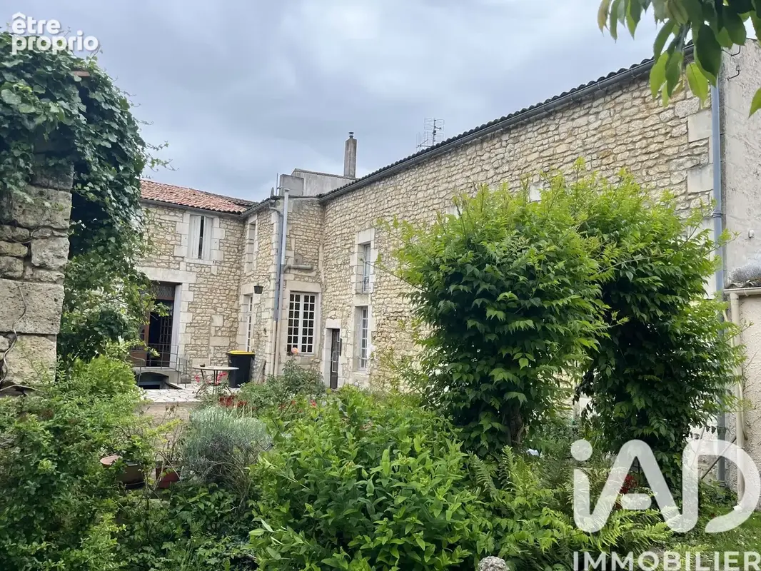Photo 1 - Maison à LE GUA