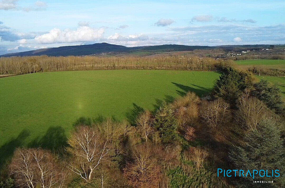 Maison à SAINT-LEGER-SUR-DHEUNE