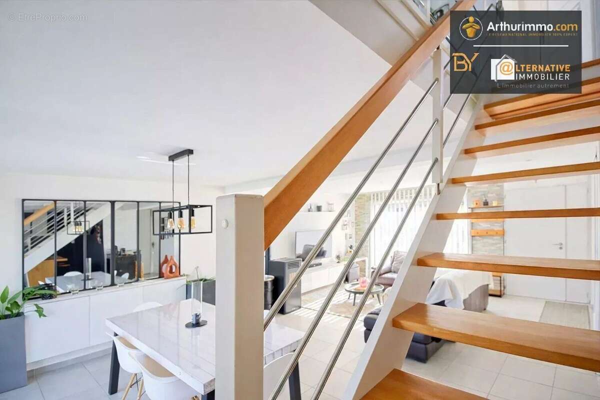 Maison à LA BOUEXIERE