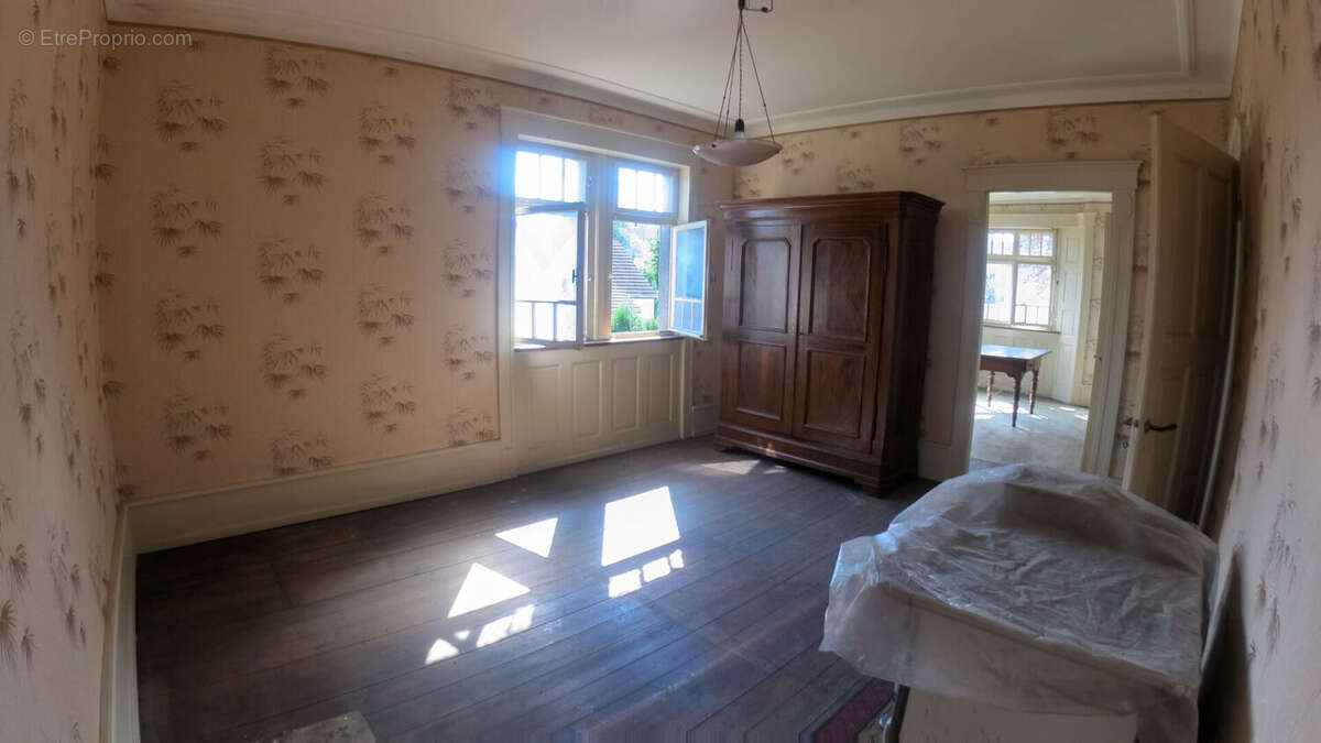*** immeuble à vendre - 3 appartements + combles à saint louis *** - photo 7