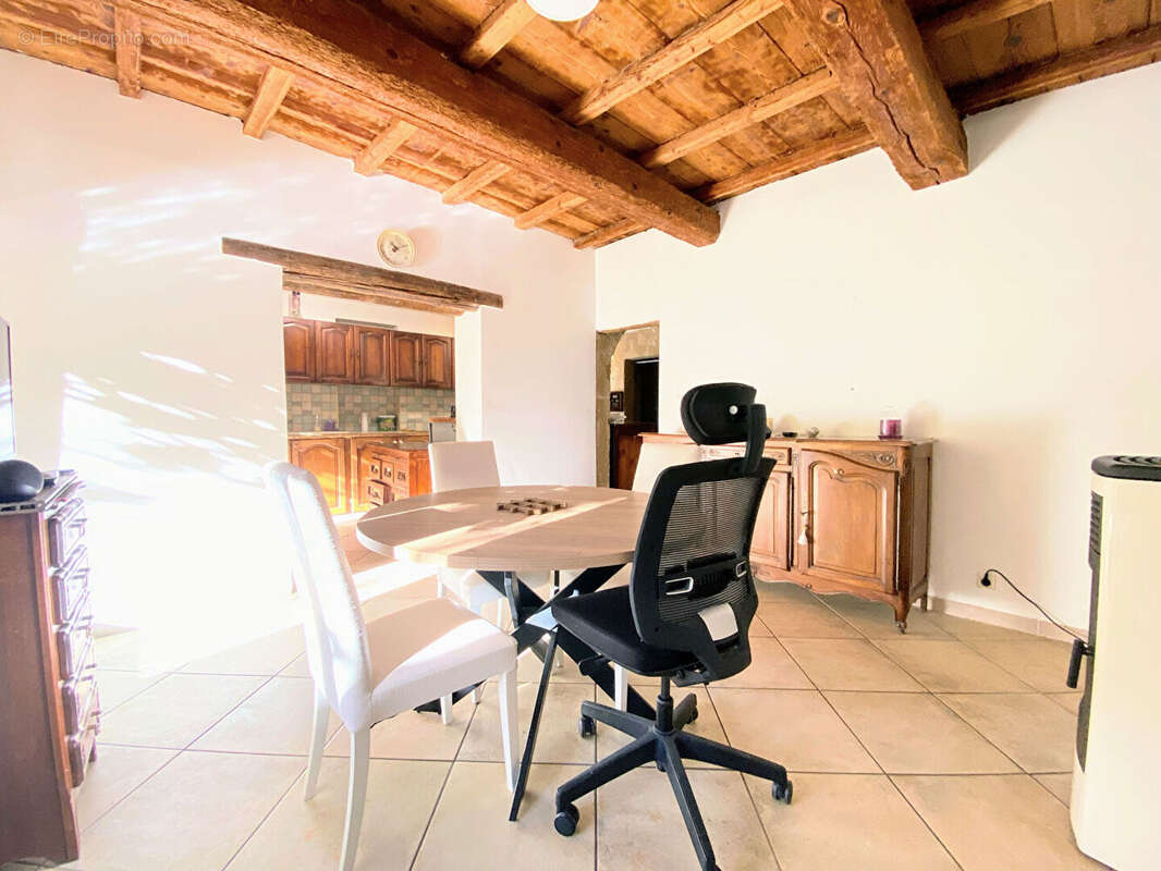 Maison à SAINT-GENIES-DE-COMOLAS