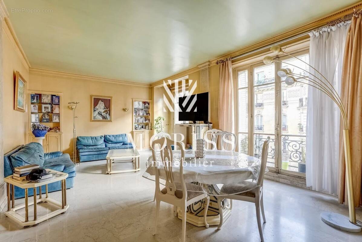 Appartement à PARIS-12E
