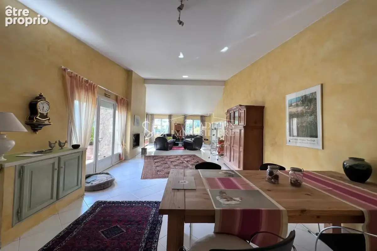 Maison 132 m² à Paradou  - photo 2