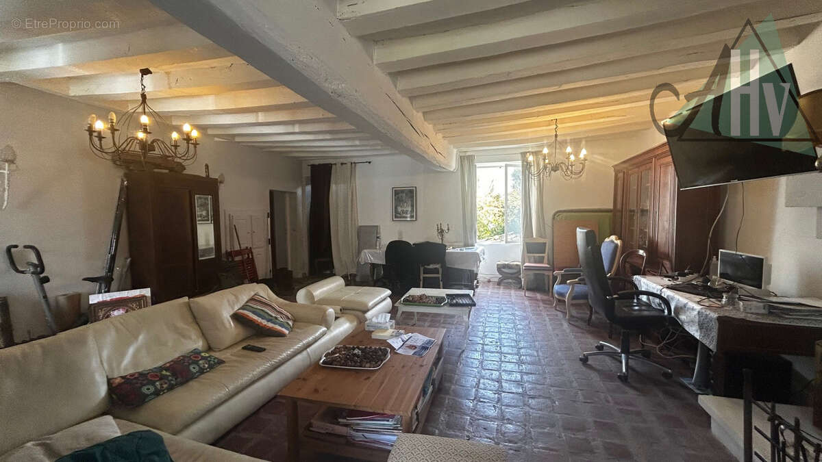 Maison à CUCHARMOY