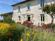 Maison à GENSAC
