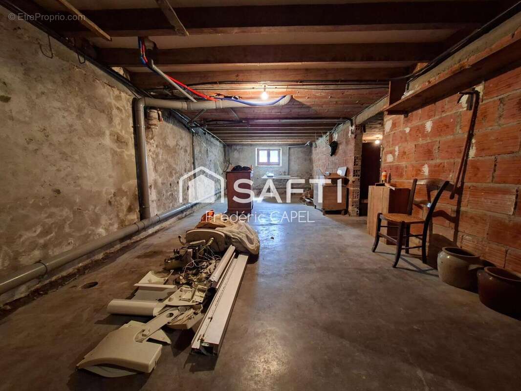 Maison 94 m² à Castres  - photo 9