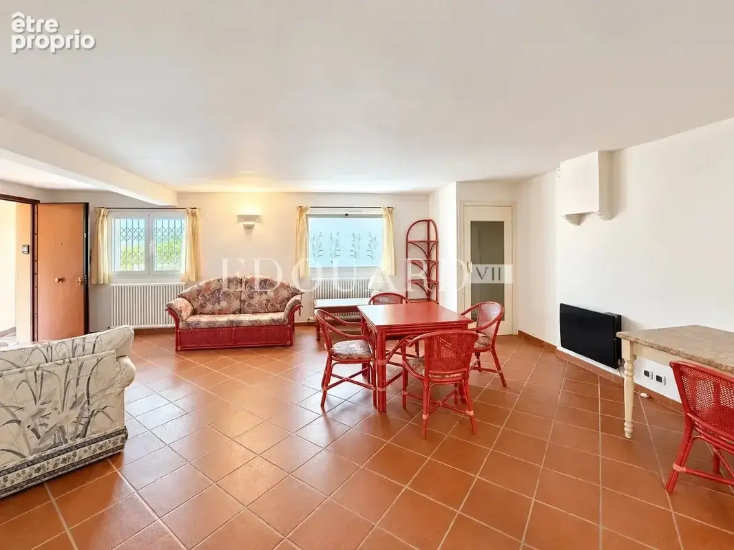 Dans un domaine privé et sécurisé, à vendre villa de prestige avec vue panoramique sur la Principauté de Monaco - photo 22