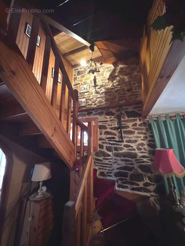 Maison à SAINT-RIVOAL