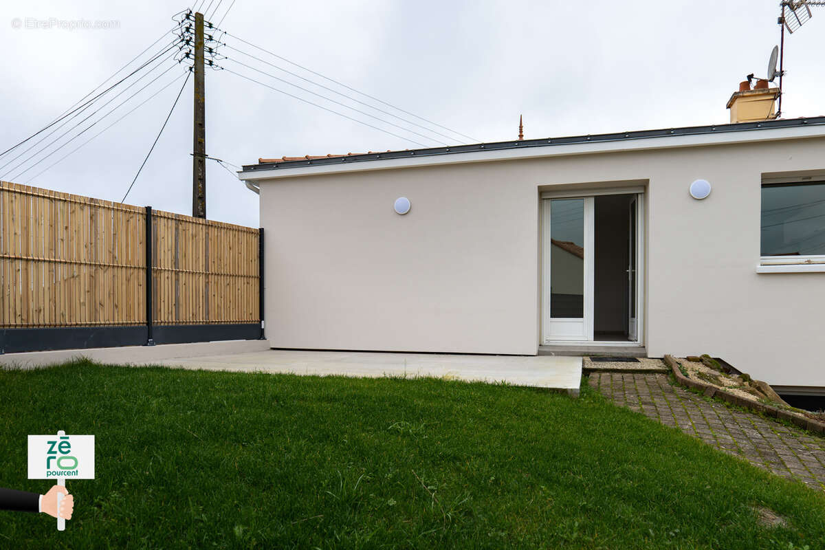 Maison à LES HERBIERS