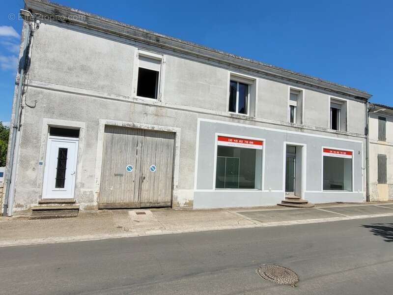 Maison à BORDS