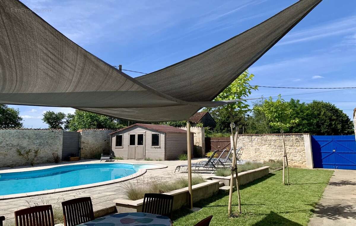 Maison à MAUPREVOIR