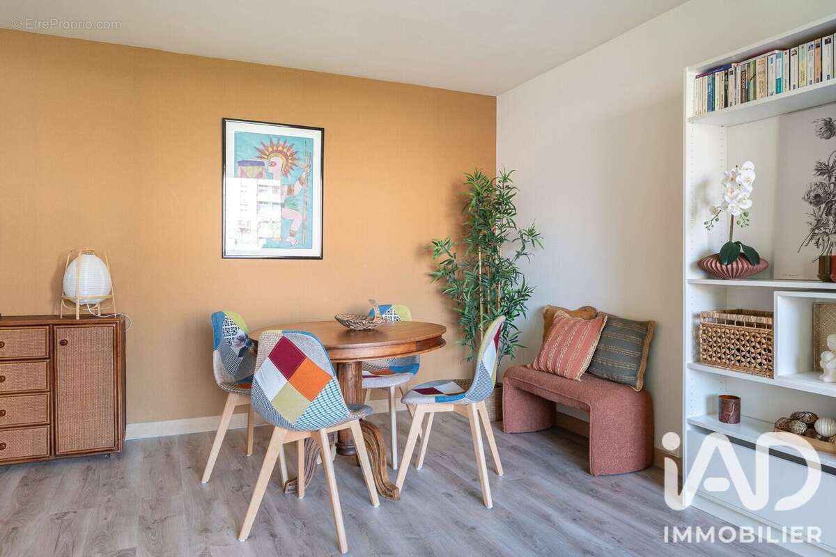 Photo 3 - Appartement à PARIS-19E